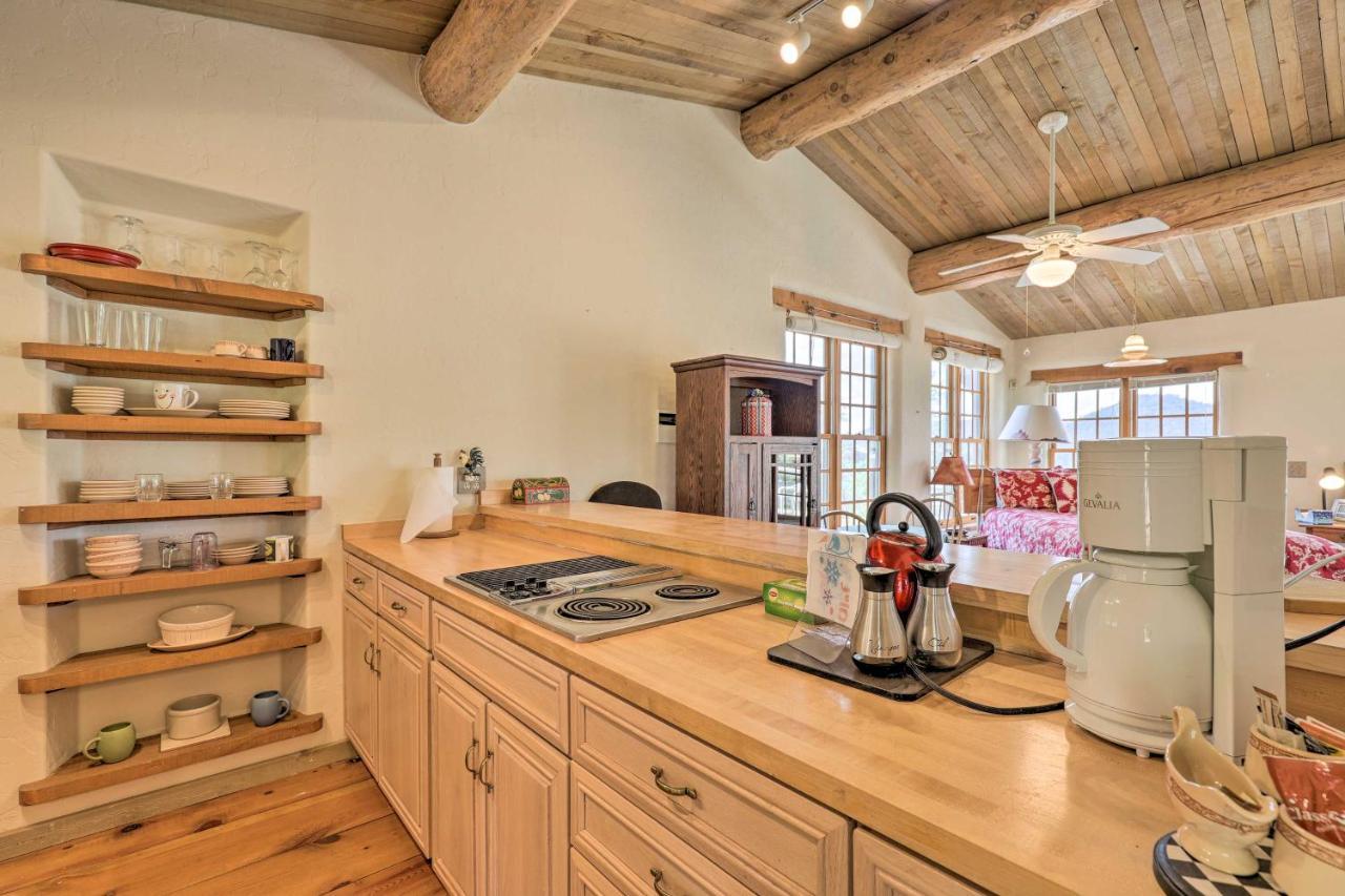 Bright Prescott Studio With Thumb Butte Views! Esterno foto